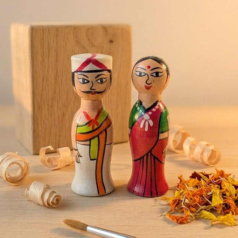 Wooden Indian Wedding Couple Dolls – Hand-Painted Vivah Pair