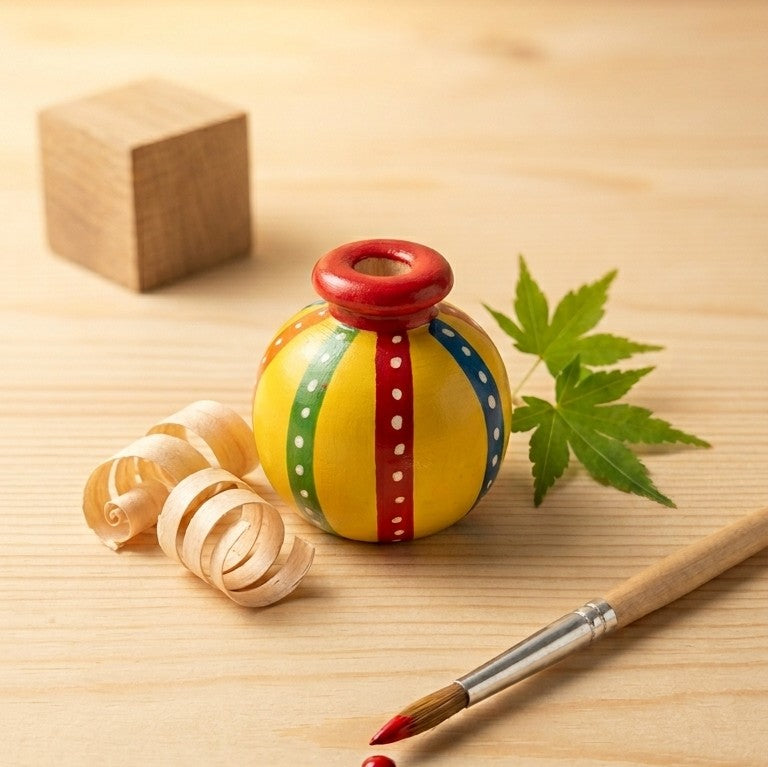Wooden Fluted Miniature Bud Vase – Hand-Turned Festive Table Pot