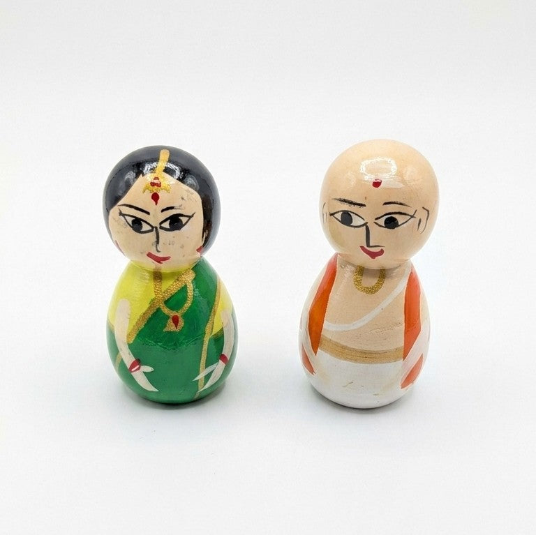 Wooden Traditional Peg Dolls – Hand-Painted Pattada Gombe Set of 2